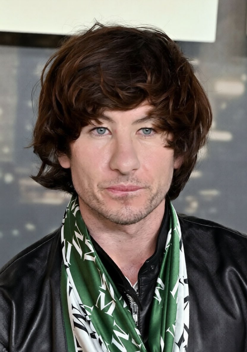 dontblamealex's tweet image. When a couple breaks up don't listen to both sides. Just watch who gets a glow up