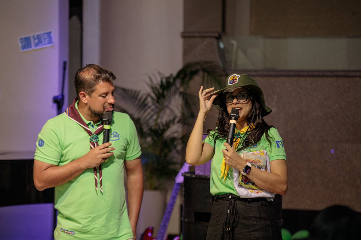 Noite de decisões na Caravana Calebe de Lenço em Conceição de Macabu. Famílias transformadas pela missão e seladas para a eternidade. 🖐️