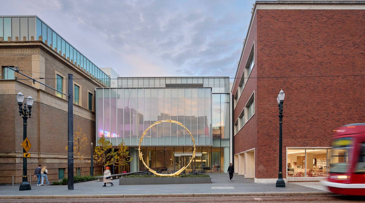 Governor Tina Kotek tweet media