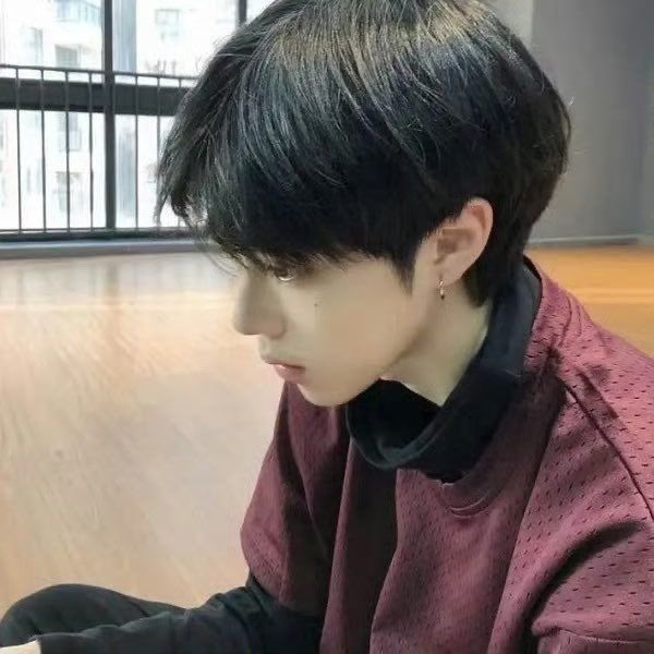 iriochyo's tweet image. i don’t play about predebut arno