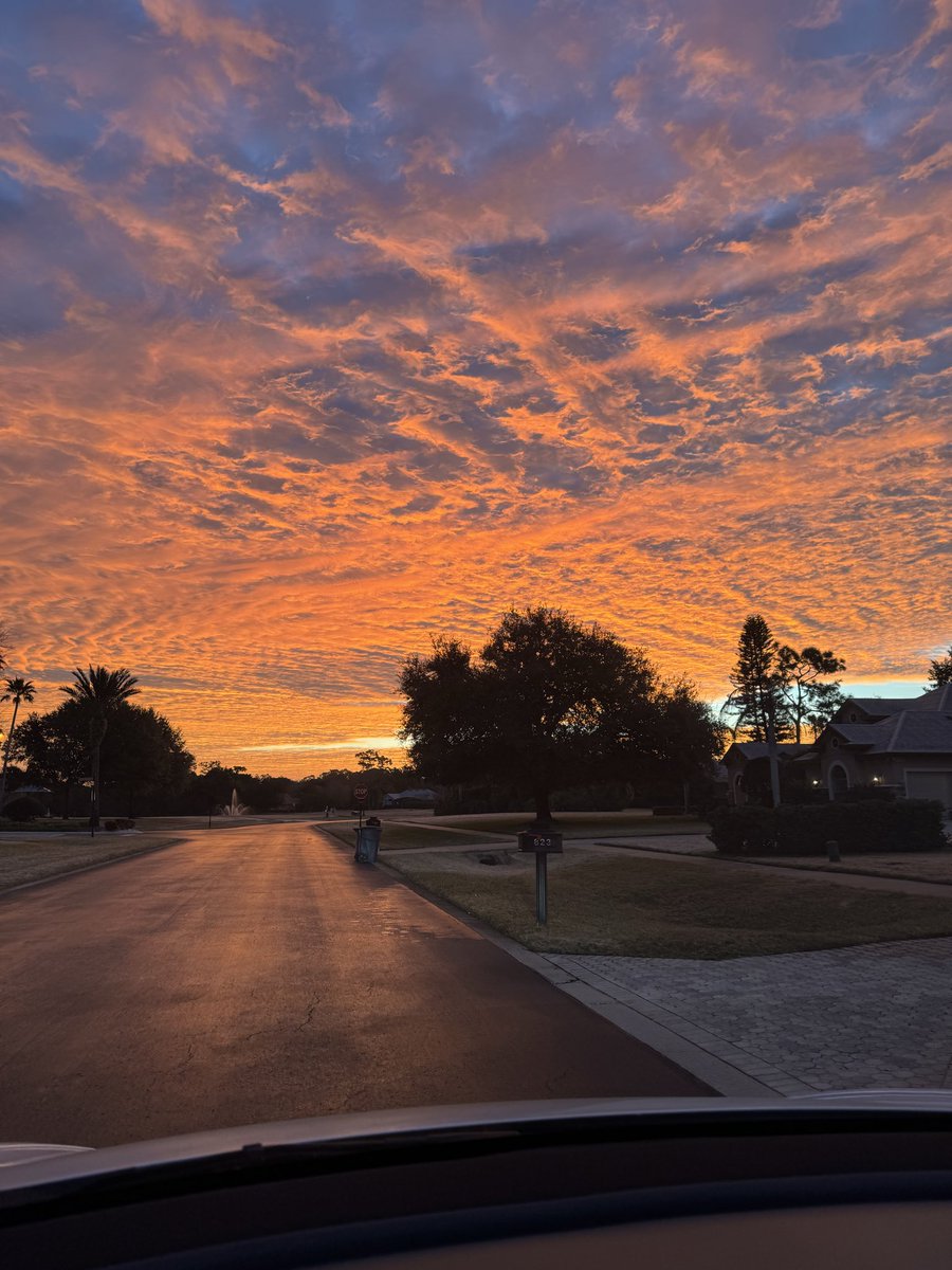 Cold but beautiful morning sky today in Orlando!