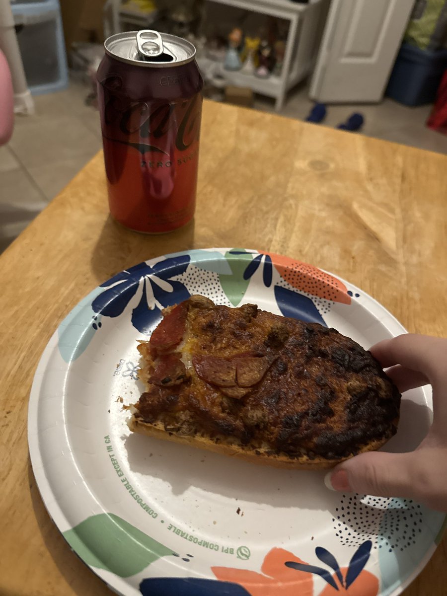 💾Cyb3rR3ina👑 tweet media