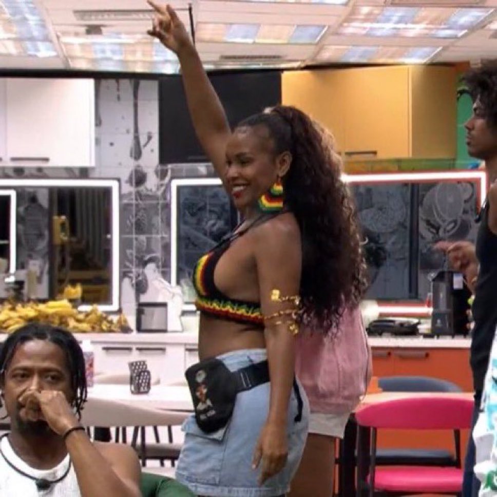 tuitageeo's tweet image. a skin dessas mulheeeeer