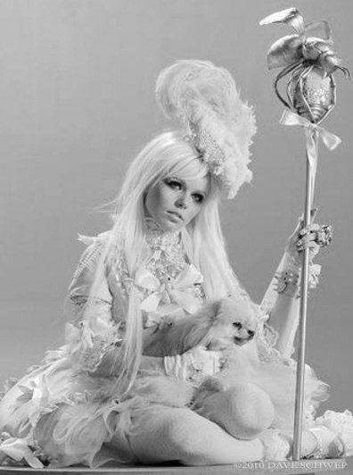 Thank you for the nominations <a href="/llHeartRadio/">IHeartRadio 🎸</a>, I'm very happy that the shadows are working. Sister, "Sei que tu me odeia" and "Monster" are nominated. <a href="/exclusiveroty/">had</a>