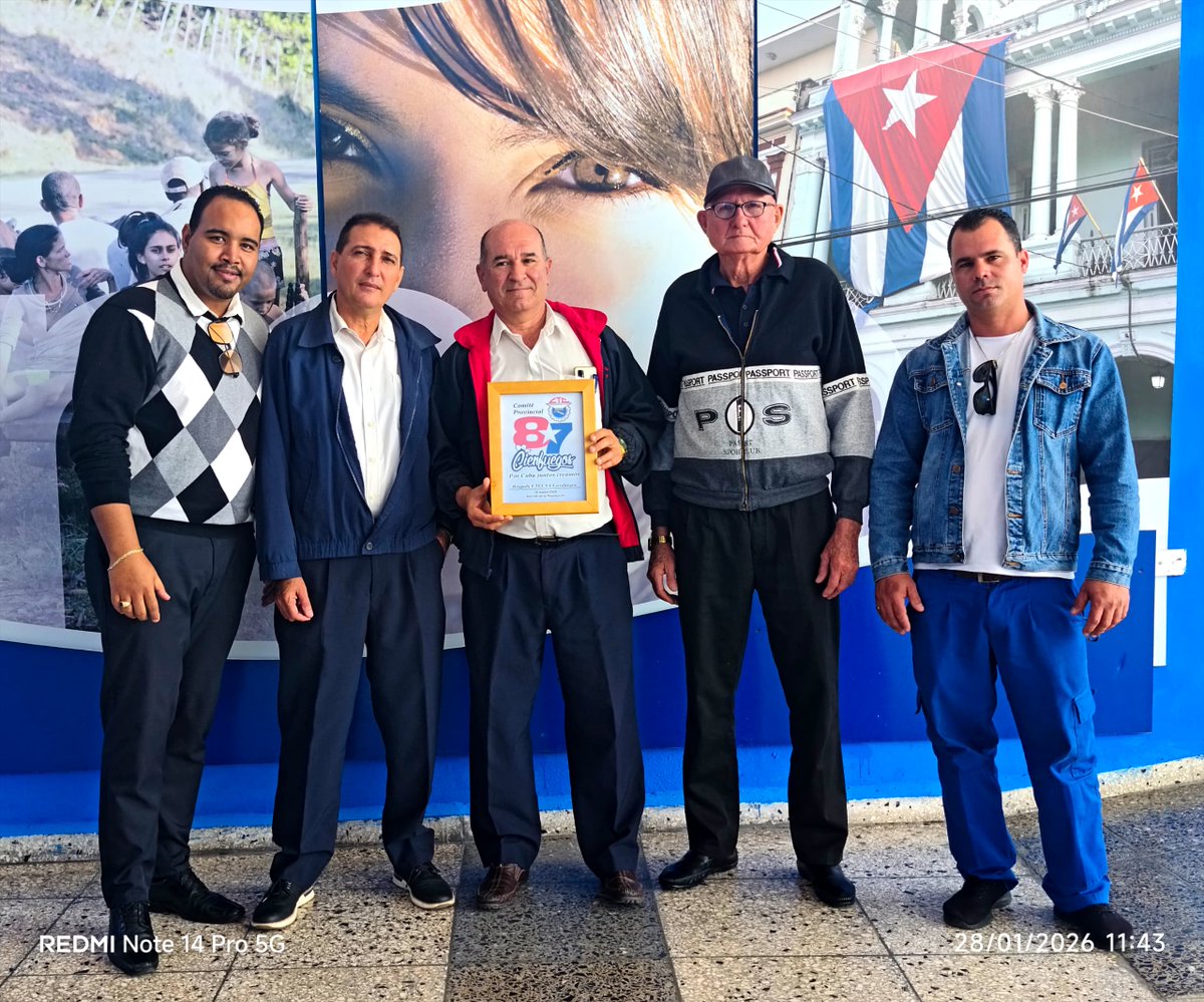 En el 87 aniversario de la CTC, <a href="/EtecsaCfgos/">Comunicador ETECSA Cienfuegos</a> se llena de orgullo compartir el reconocimiento recibido por los resultados obtenidos en 2025 y a nuestra Brigada que participó en la recuperación de las telecomunicaciones en Granma tras el paso del huracán Melissa. #GenteQueSuma