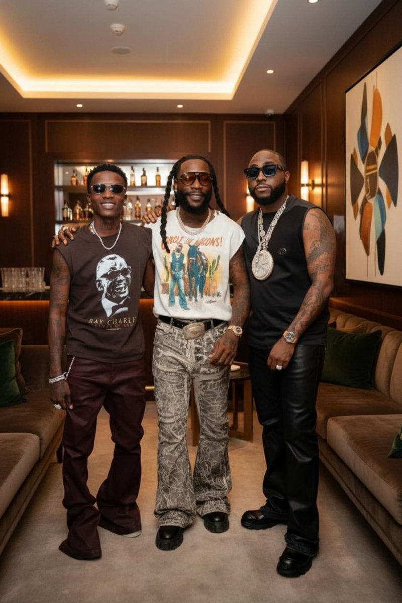 dav80510's tweet photo. THE 3 BBBS of Nigeria circular music
We are so proud of u guys we will continue to stand by u 
Who's ur favourite supper star 
On the  comments pls
#wickedfans
#burnaboyfans
#Davidofans https://t.co/FBBFvlkonk