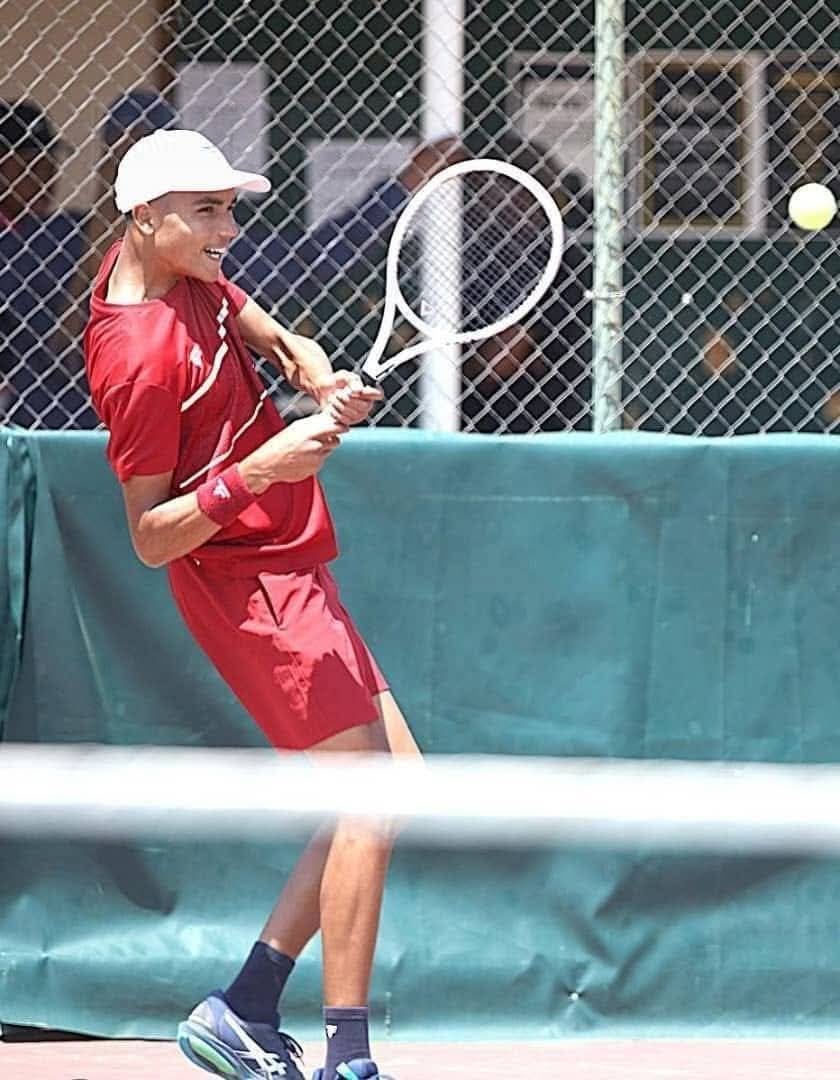 Guys, it's been weeks of tennis. To ALL of you who've been locked in, from the Traralgon qualifiers to the main draw of the Australian Open Juniors! THANK YOU 🙏The patriotic, massive support you gave our young athlete is appreciated ♥️ Ntunga, well done✨💕🇧🇼✌️
#TeamBotswana