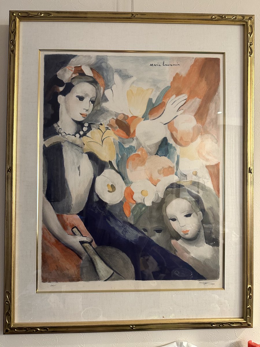 こんにちは！前から気になっていましたがこのローランサンの絵(版画)は