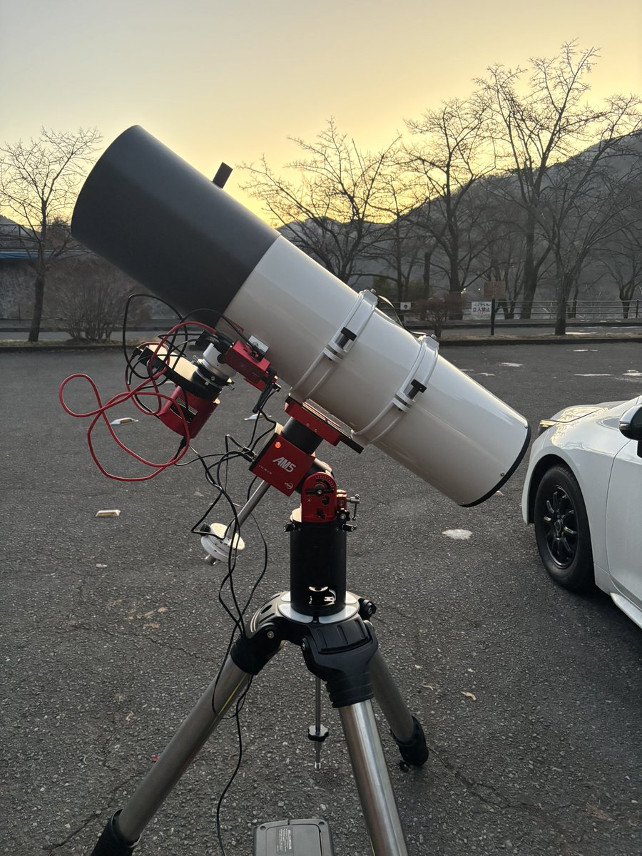 AM7が発表されて、長焦点のガイド精度はどうなのか気になります。
AM5だと過積載しなければ恐ろしいガイド精度になるので、AM7だったら口径250mm反射、口径150mm屈折あたりまでならガイド精度期待できそう！

画像はR200ssカメラ諸々9キロほど
