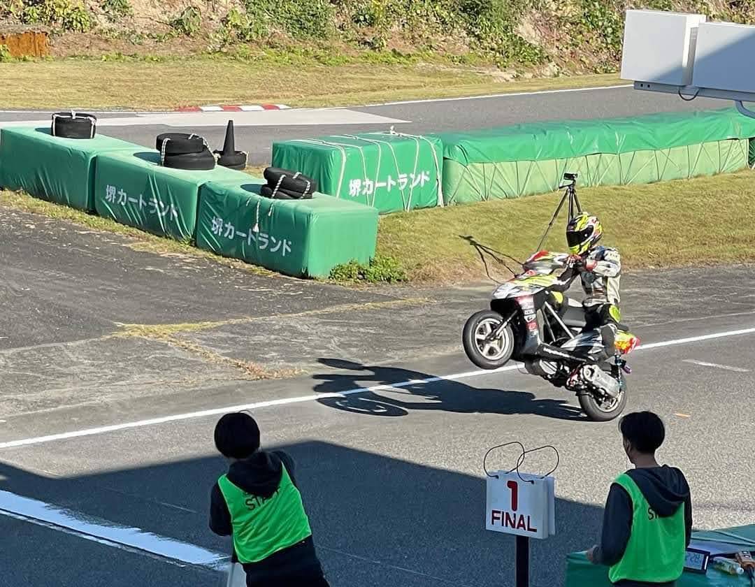racing_Scoot's tweet image. 𝐈𝐧𝐬𝐭𝐚𝐠𝐫𝐚𝐦も登録しました！
少ししたことでもストーリーに投稿していこうと思います🫡

フォローお待ちしております。

instagram.com/scoot.mrb1017?…