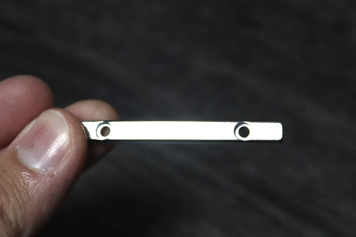 RM_Instruments's tweet image. テンションバーを取り付けました。

共振が多く、ノイズとしてアンプから出てしまうためにヘッドにテンションバーを取り付けました。

続きを読む
ruinamiyashiro.jp/repair-kieselg…