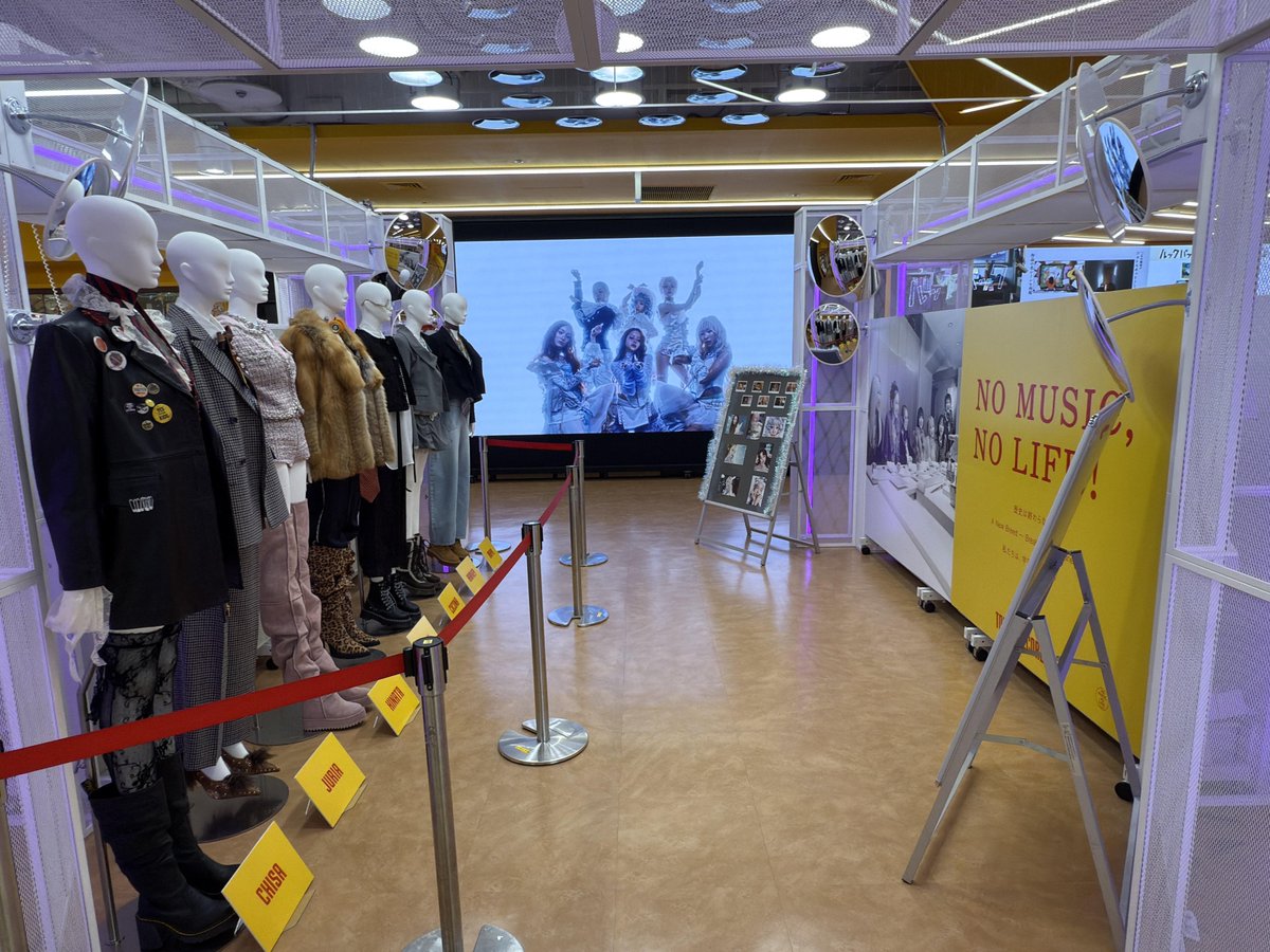 🌟渋谷限定施策🌟 ・「NO MUSIC, NO LIFE.」衣装展／大型パネル展示