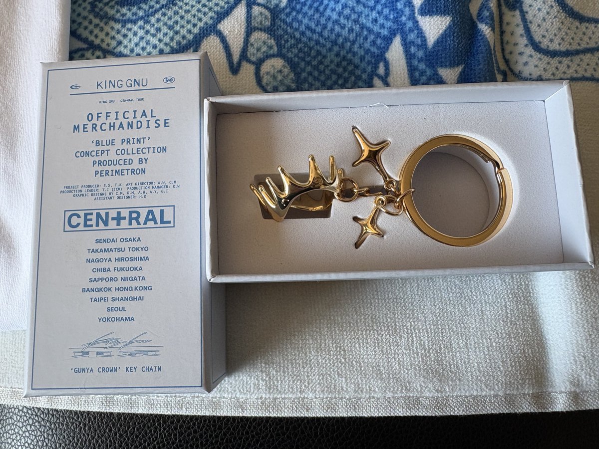 King Gnu「CEN+RAL Tour 2026」公式グッズがファンに到着