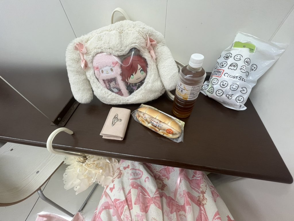 ロリィタでコンビニ行ってきました