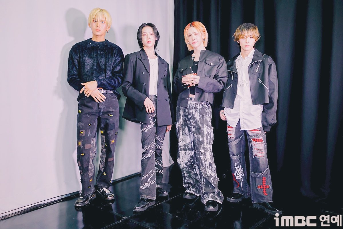 imbcenews's tweet image. 최초이자 최고, '엑스러브'라는 장르 [인터뷰M] 
#엑스러브 #XLOV #메가챔프어워즈 #MCA #핫스타어워즈 #우무티 #WUMUTI 
#루이 #RUI #현 #HYUN #하루 #HARU #장르 #젠더프리 #젠더리스 #iMBC연예 

◆ 사람에서 출발한 엑스러브

iMBC연예와 만난 엑스러브(X:LOVE)는 우무티를 중심으로 루이, 현,…