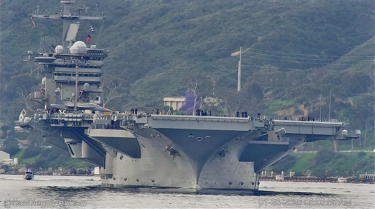 WarshipCam tweet media