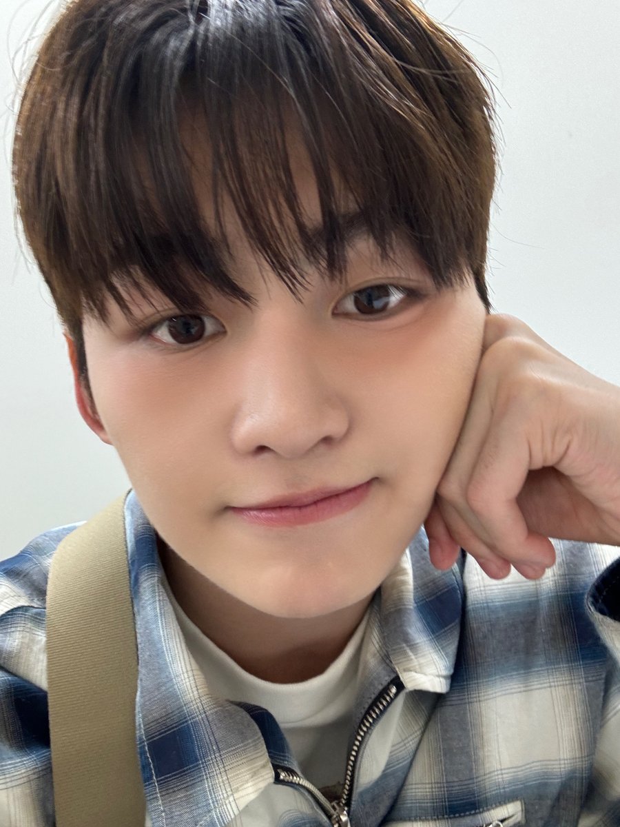 ushanjihoon's tweet photo. 한지훈 완전 동그라미 복숭아!!!!!! https://t.co/14FmvyLH6V