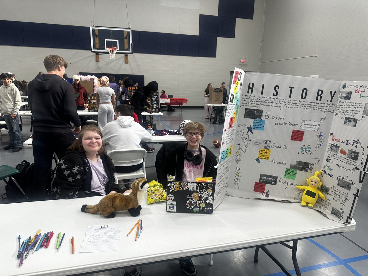 Becky Lyle tweet media