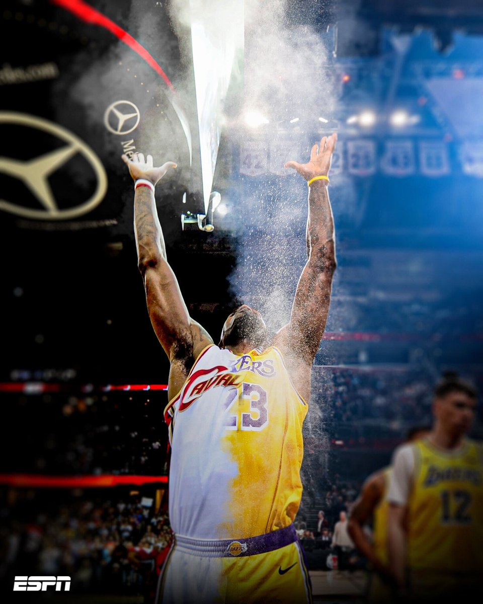 espn's tweet image. If this is LeBron's last time in Cleveland, it's been real. 👑