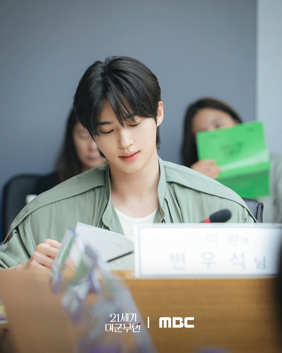🐥 tweet media