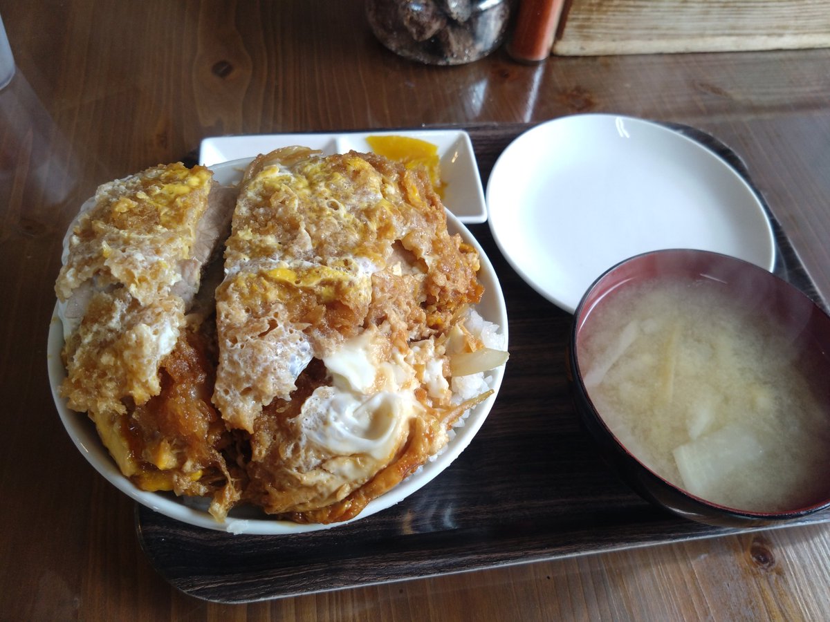 sukebe34's tweet photo. 母の点滴を待つ間に食べるアライのカツ丼がタマランチ会長！ https://t.co/VkjoonLE7t