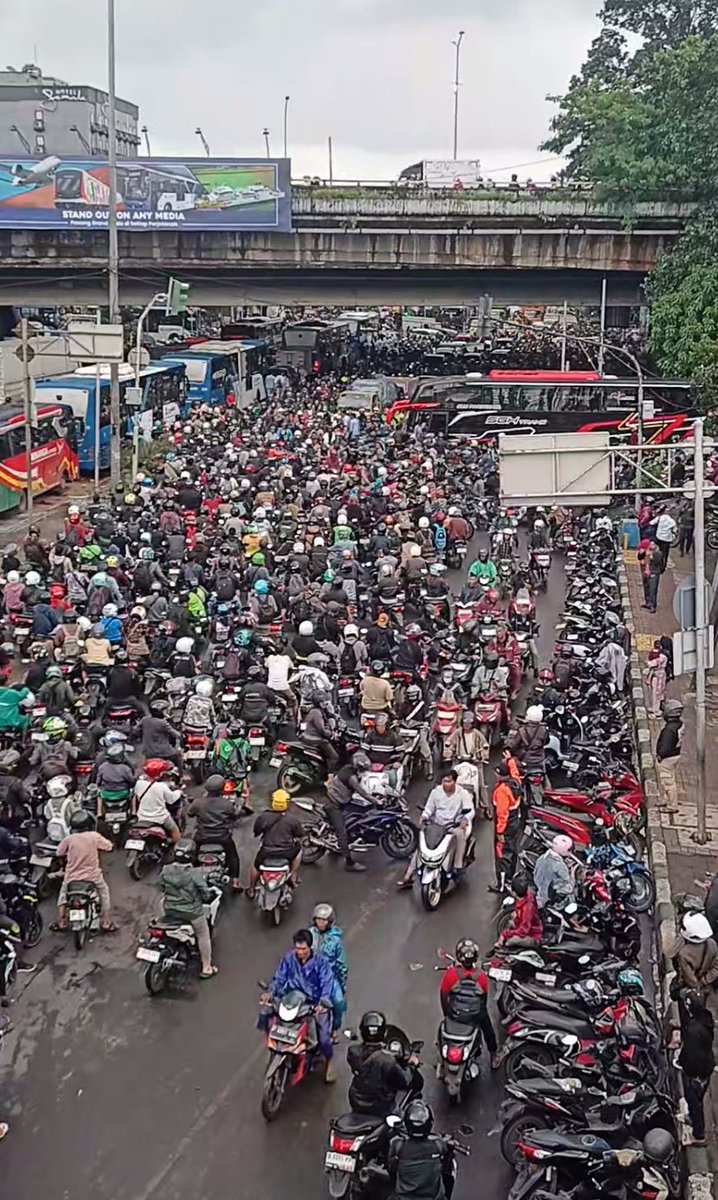 Situasi TL Cengkareng saat ini. Buset dah anj apa-apaan ini gilaa wkwkwk