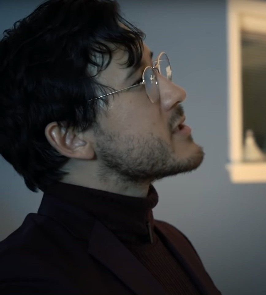 i need a fat pack of weed and to work at a desk with nothing else to do for a month just to rework domino effect i AM SO LAZY MY HOBBIES ARE GOINGGG