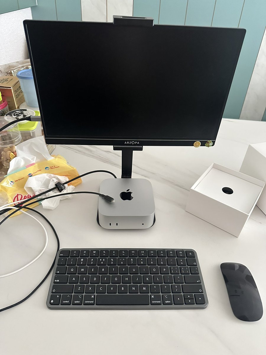 JΞNSΞN tweet media