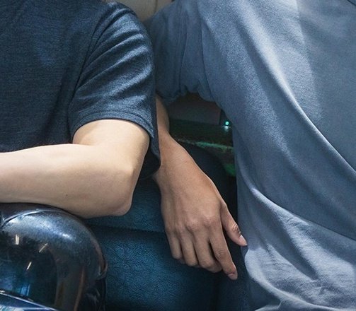 이렇게 보니까 새삼 태겨니 피부색이 ㅎㅎㅎ