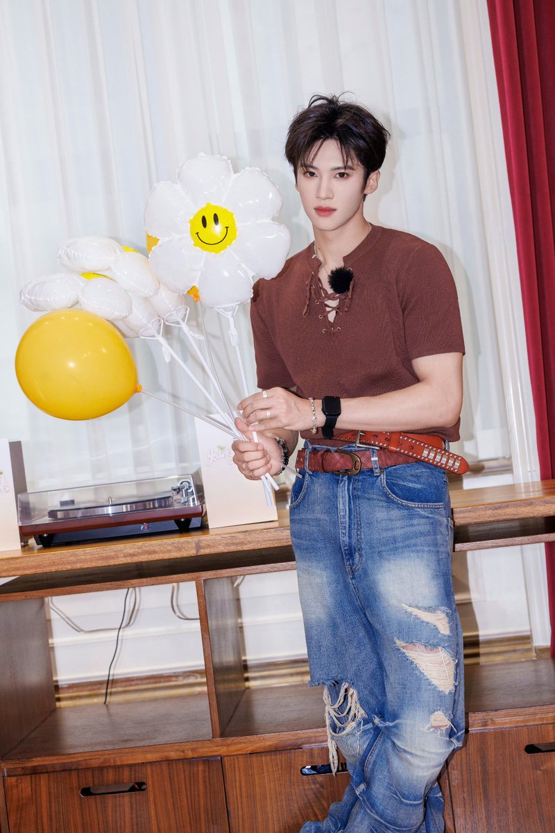 Yán Ān. tweet media