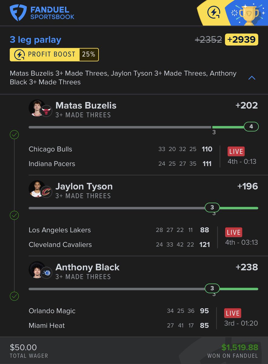 itslote's tweet photo. All these hits in the LAST 4 DAYS 🔥🔥. @PropFinderApp all you need I’m coming different this year I’m tellin yall. And then we got MLB coming up 👀. Oh yeah this the year https://t.co/wuVTfgxQeG