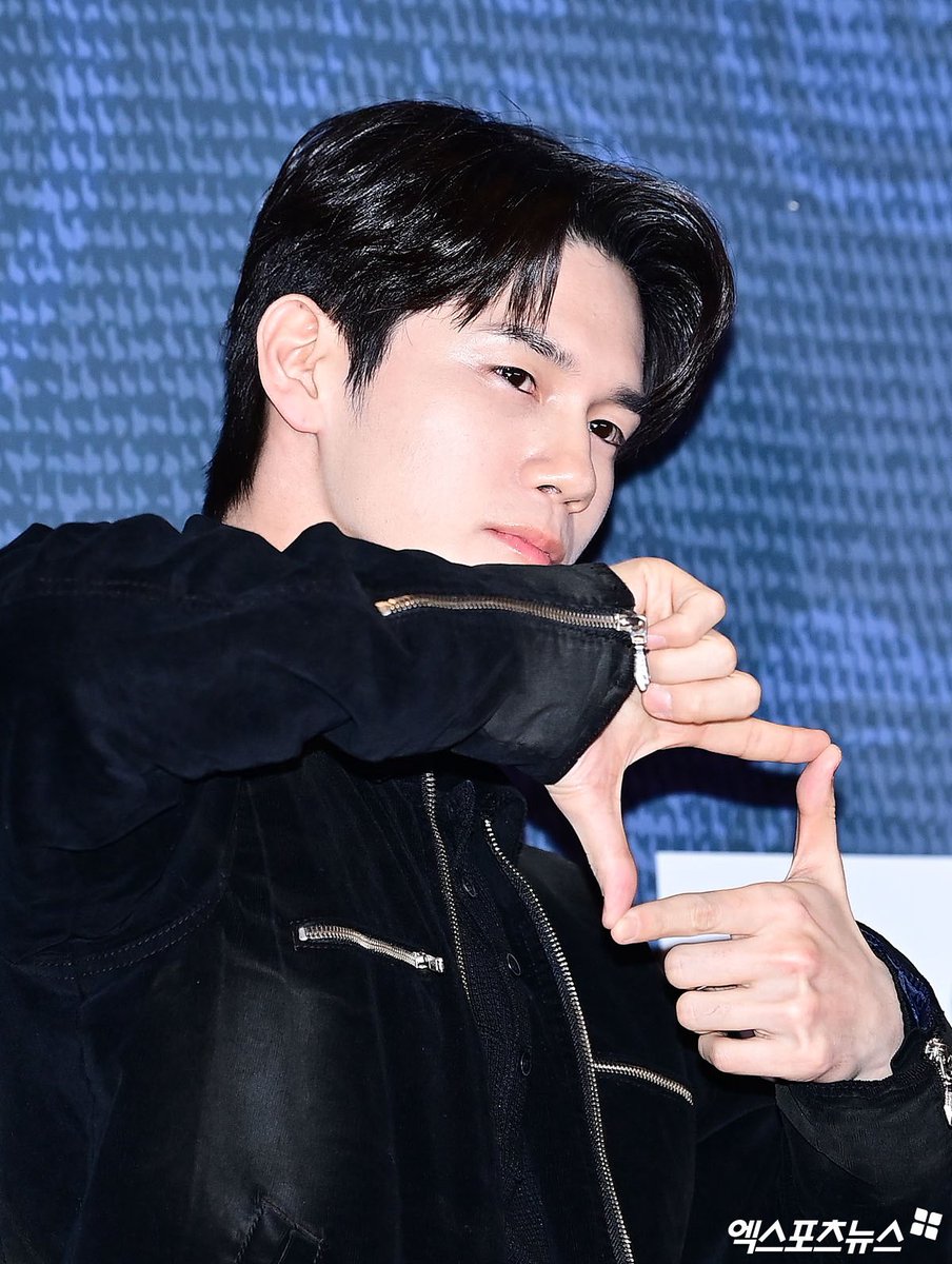 ⚝ 옹성우 Ong tweet media