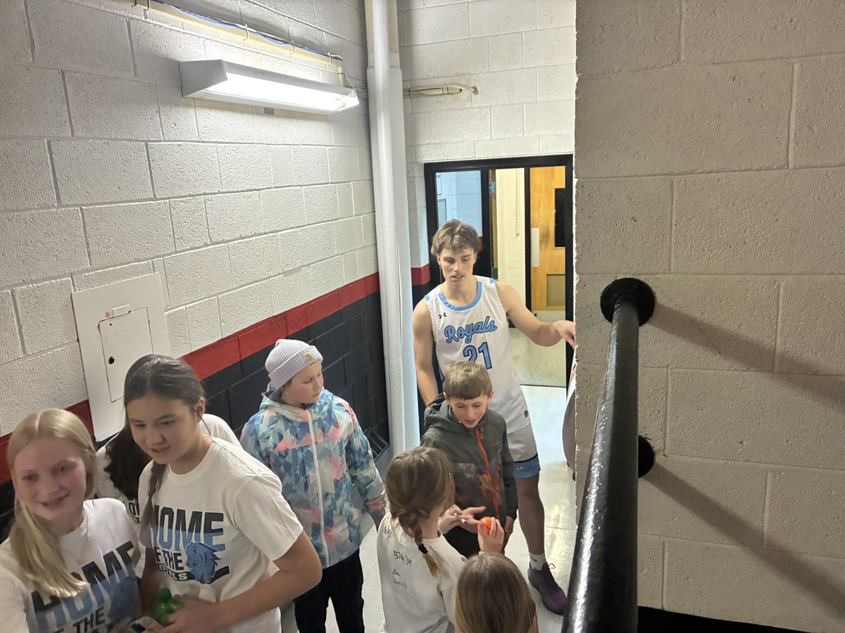 Mojo Hill tweet media