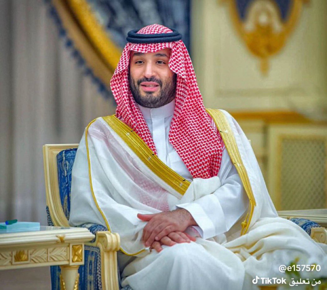 هذا محمد ولد سلمان نسل الصارم البتّاع 
هذا اللي مدحته بين  الملا تبرى بها الذمّه
 
هذا الأسم المخلّد بإتفاق الناس بالإجماع 
هذا الحاكم ليا  قالوا  من  الحاكم لنا سمّه 

عطاالله العوني

#ولي_العهد_الأمير_محمد_بن_سلمان 
#السعودية_العظمى