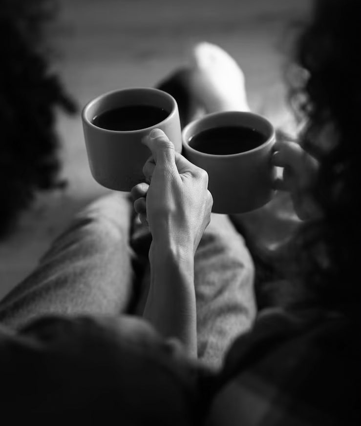 _Lunita___'s tweet image. El que sabe de café,  sabe de lunas, silencios y amores eternos.