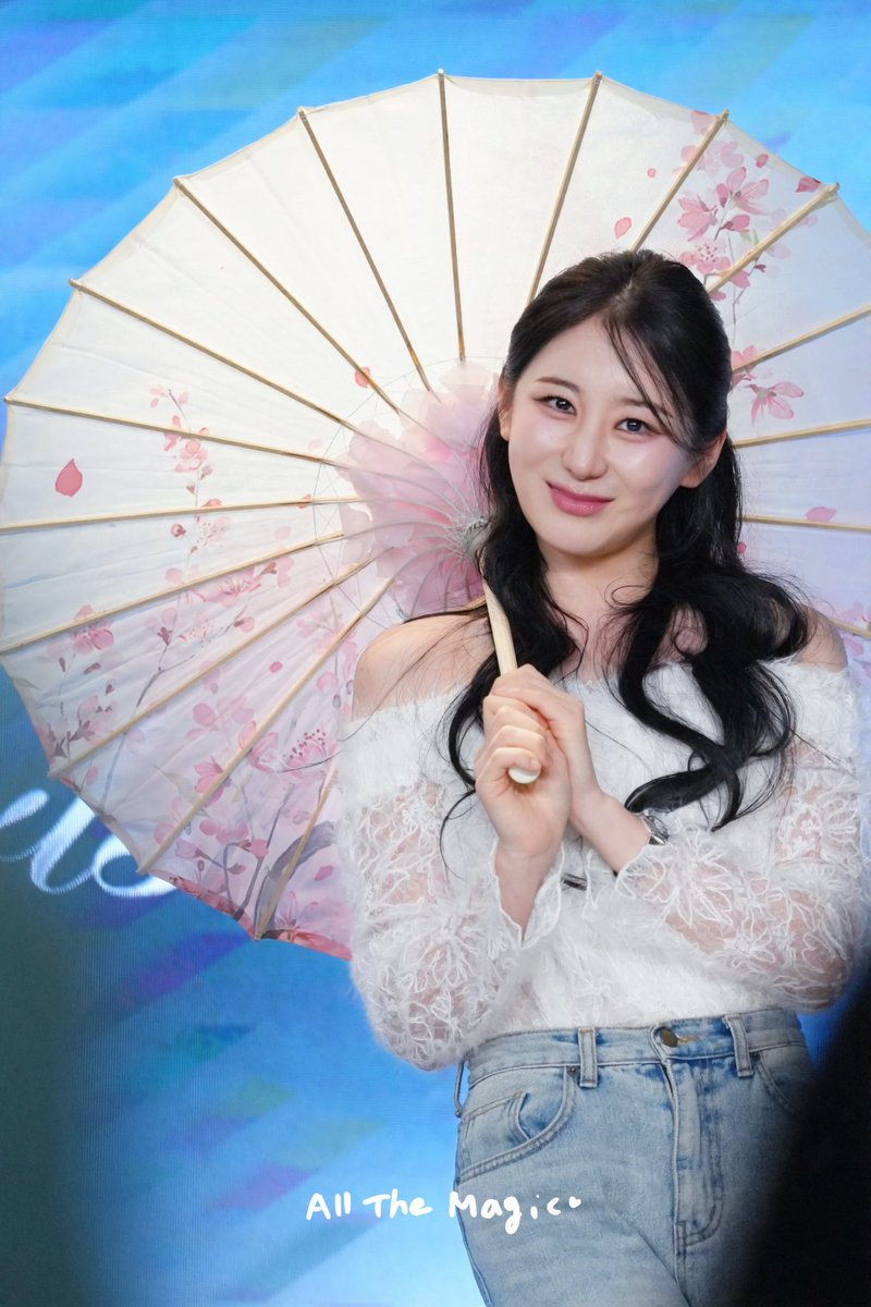 #여니왔어요

사랑해 오늘도 내일도 앞으로도
我爱你，今天也，明天也，以后也

#이채연 #LEECHAEYEON
#李彩演 #イチェヨン 
#李彩演武汉见面会