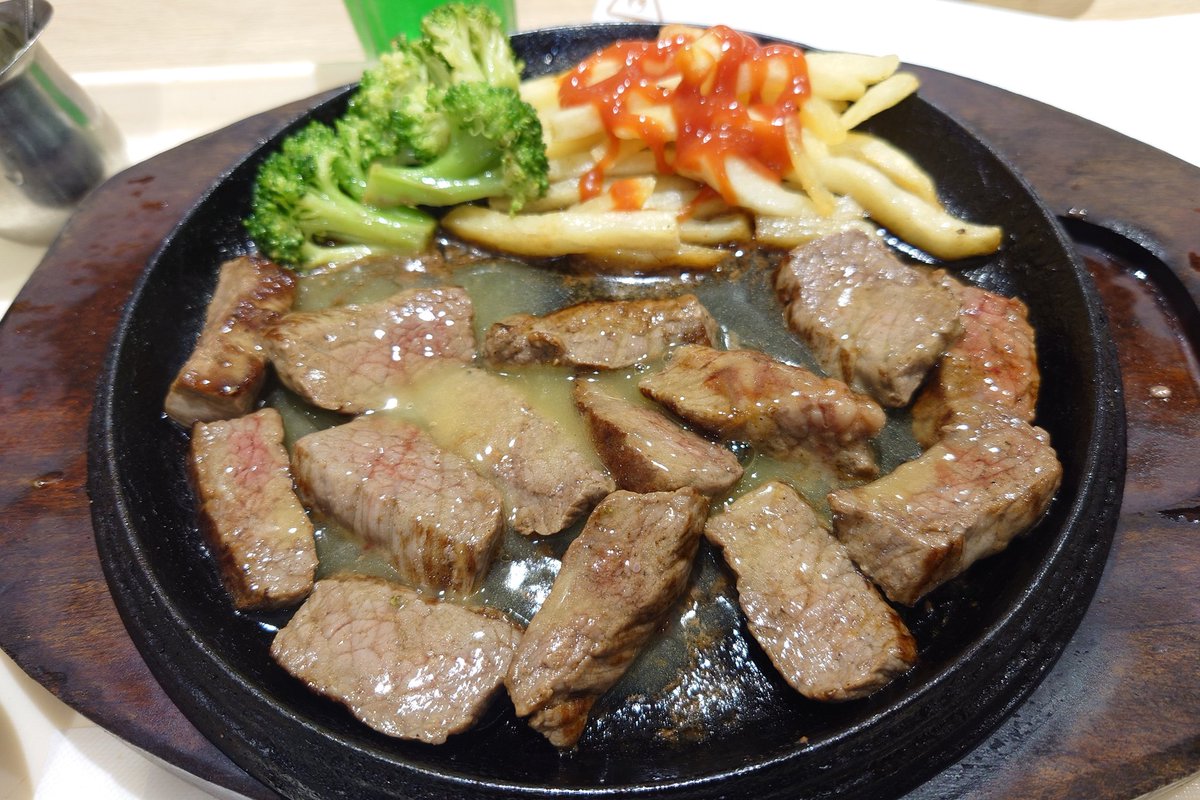 肉の日なので肉食べます！ テキサスキングステーキ安い日だよ！