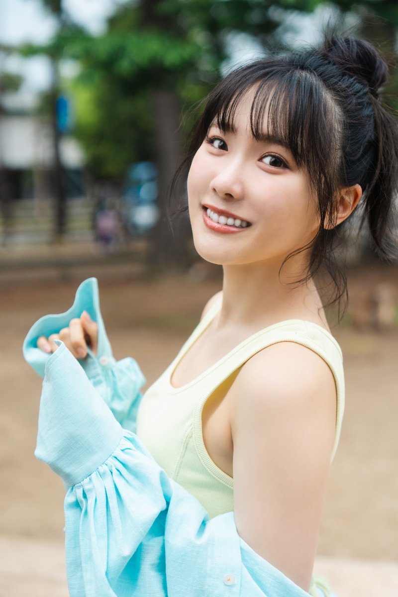 坂倉花 チェキ お渡し会 坂倉花】 1st写真集 発売記念追加イベント開催決定✨ 開催日：6/20(土