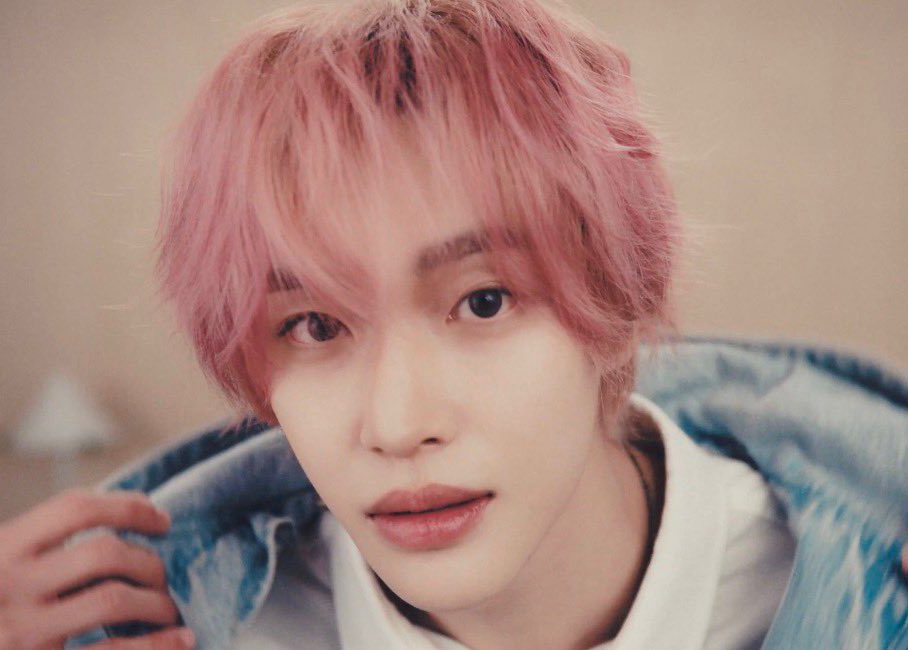 ทำสีผมไม่ได้นะครับ มันผิดกฎโรงเรียน คุณจะโดนลงโทษนะครับ

ก็มาทำโทษเลยดิ