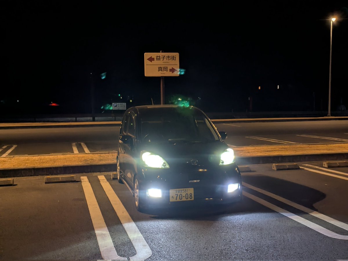 レギュラーハイオク論争を見てて
圧縮比上げたいけど当時の技術で直噴にもしたくなければ流石に軽自動車の量販車をハイオクにしたくなかった結果、プラグが6本になってしまったこいつ
…というか、これNAなら比較的ハイコンプだからわかるけど、ターボだとマジで意味なくね？