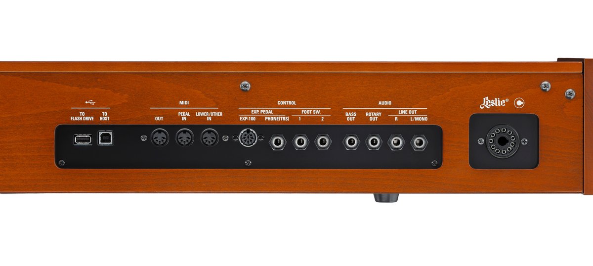 Connections】 ○ペダル鍵盤との接続はH-BUSケーブル1本で。 ○XK-3c