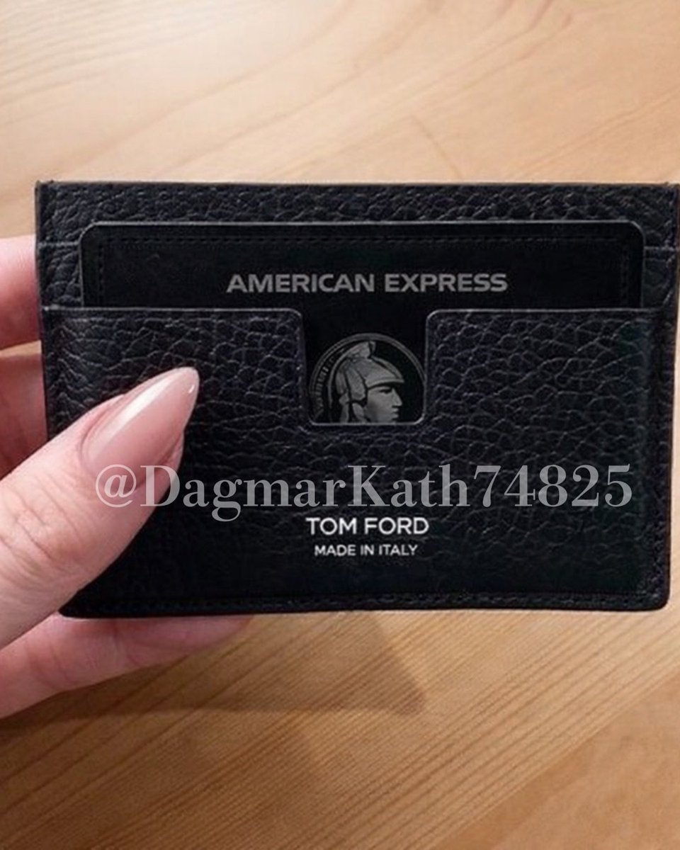 私に選ばれた人だけ、ブラックカードを渡してる。
管理？制限？そんなのしない。
あなたの欲も使い方も、全部自由。
でもね、余裕ができた瞬間に
「はい、君に」って差し出せるかどうか。
そこ、ちゃんと見てるから。
分かる人だけ、いいねして。