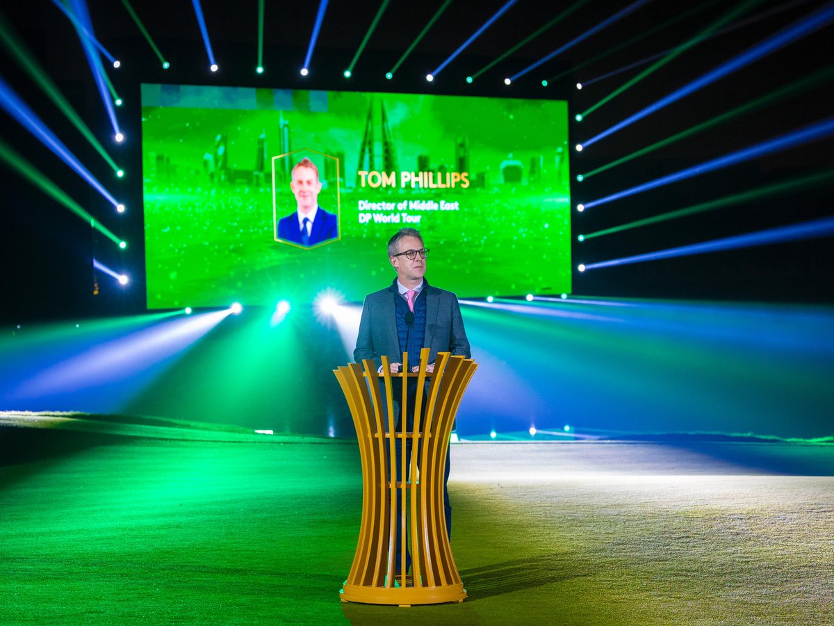 Tom Phillips tweet media