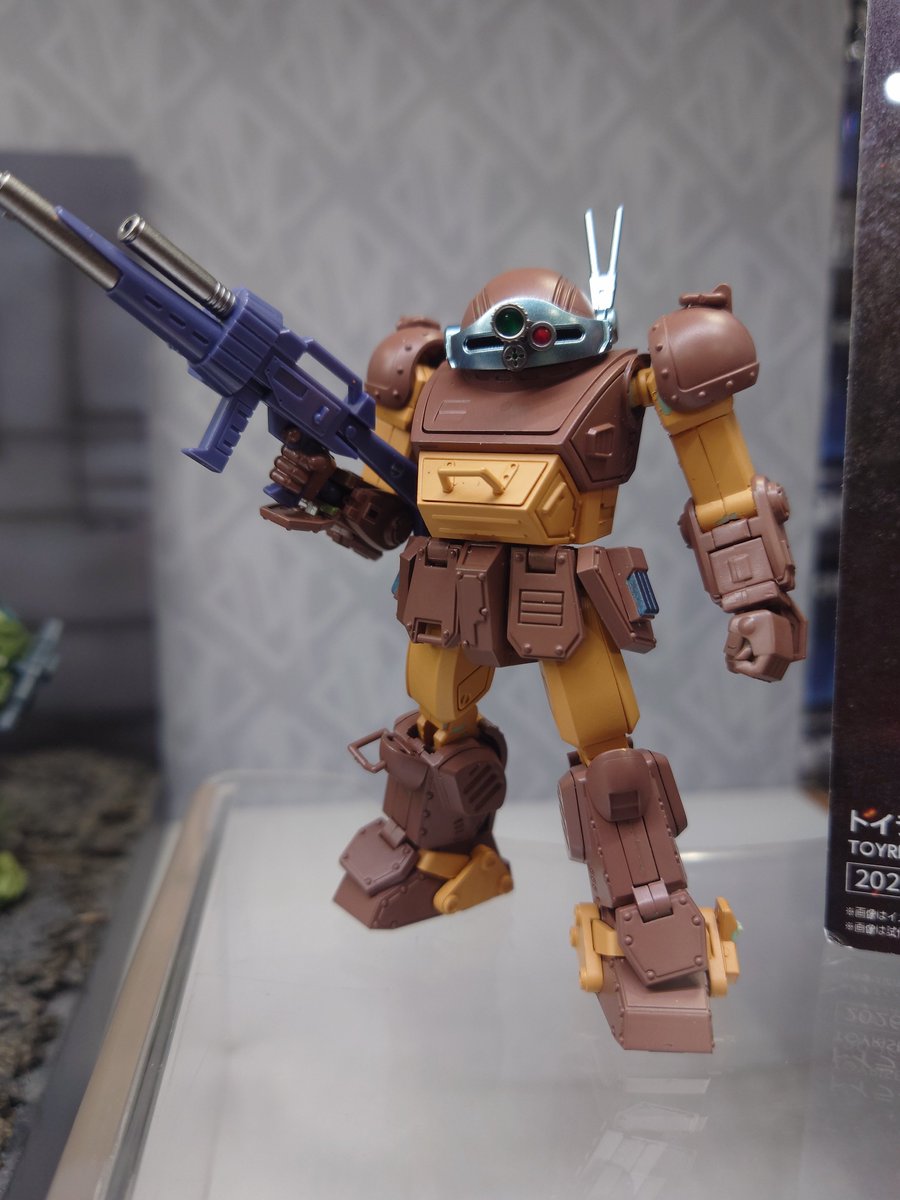 こちらは既存製品に塗装したサンプルでした