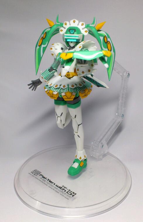 ハセガワのフェイ・イェンが再販されますが。
昨今の美プラの感覚では作れないというのを覚悟してご購入を。

これは僕がデカールと部分塗装で作ったものですがとても大変でした。
なおかつ接続ピンも頼りない細さだったり関節保持力も弱かったりします。
ブンドドに向いたキットではありません。 