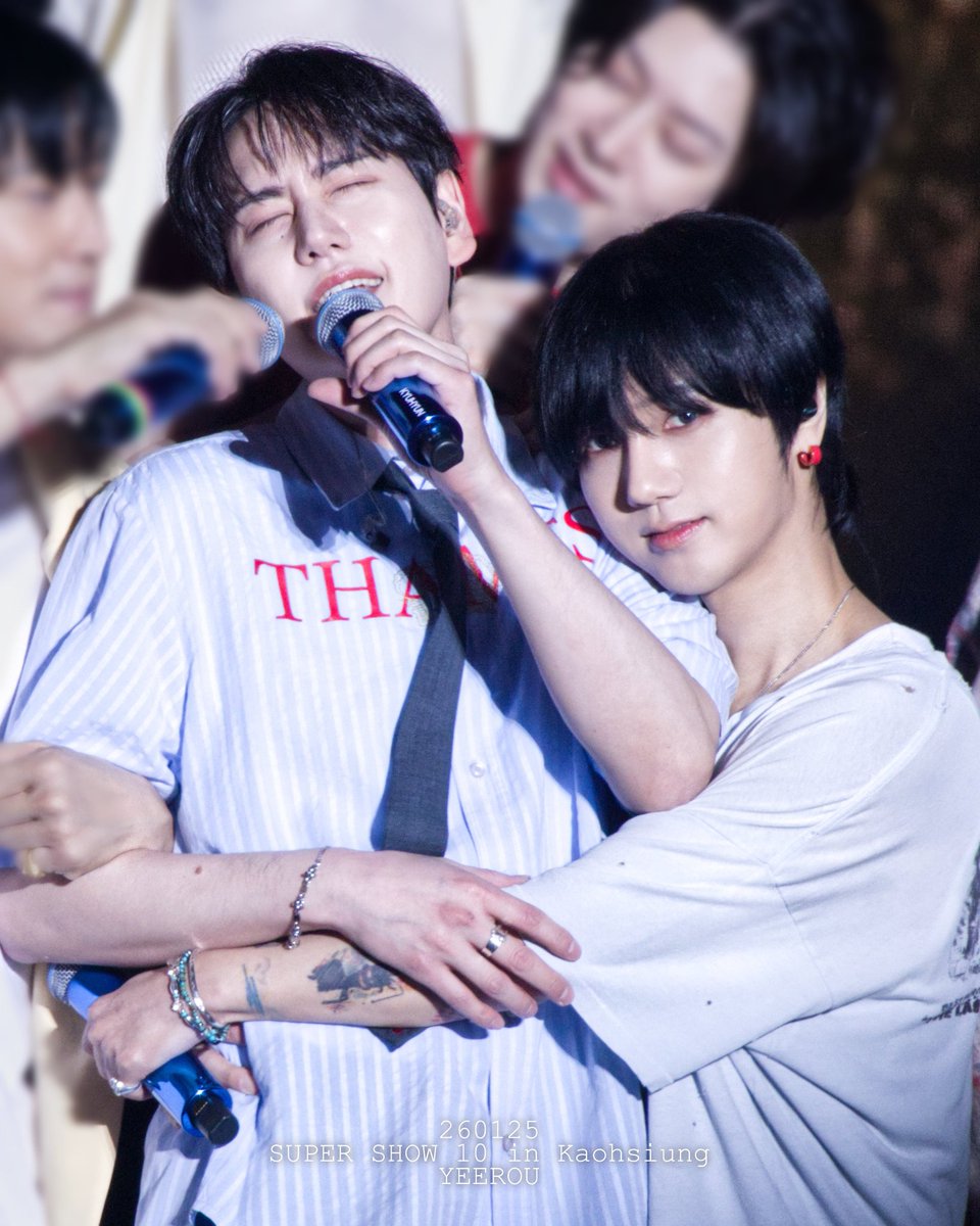 누군가는 계실 줄 알았어요 홈마님 계신곳 향해 쩜핑큰절🙇‍♀️🙇‍♀️🙇‍♀️🙇‍♀️🙇‍♀️