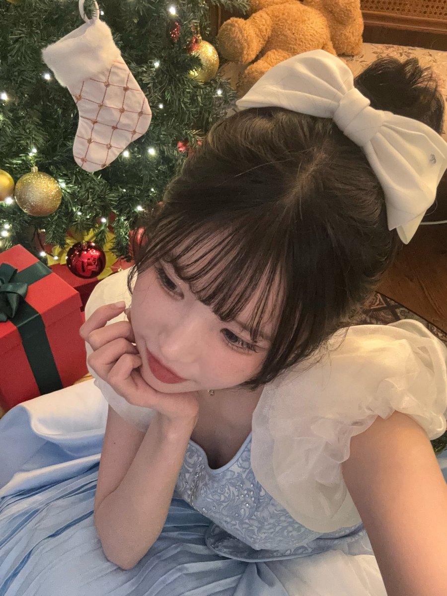 treecount's tweet image. 송데렐라💛☘️🍀

#프로미스나인 #fromis_9
#플로버 #songhayoung #hayoung