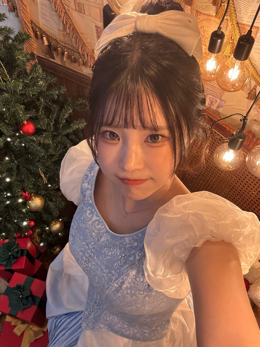 treecount's tweet image. 송데렐라💛☘️🍀

#프로미스나인 #fromis_9
#플로버 #songhayoung #hayoung