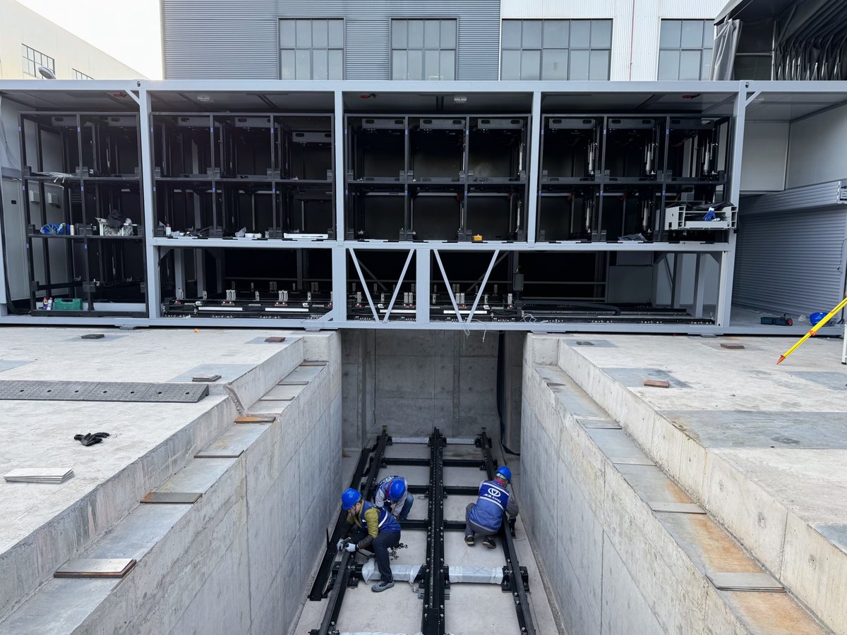 Kandi_Group's tweet photo. BREAKING: $KNDI subsidiary China Battery Exchange has inked a 3-yr strategic alliance w/ CATL subsidiary Qiji Energy!
We’re teaming up to mass-produce &amp; deploy heavy-truck battery swap stations, covering full value chain from manufacturing to operations.
#Kandi #EV #BatterySwap https://t.co/IBZYWPNXEV