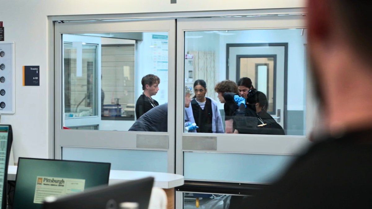 arbitrarily tweet media